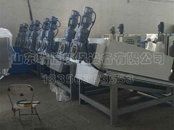 景區(qū)污水處理設(shè)備-一體化污水處理設(shè)備玻璃鋼凈化槽有哪些功能特點??？